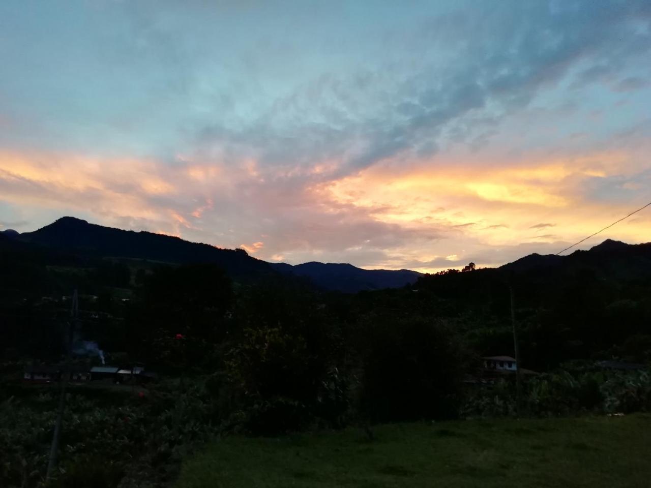 Alojamiento Rural Jardin Consentido Exterior foto